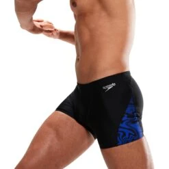 Speedo Allover V-Cut Aquashort - Black/chroma Blue -Speedo speedo allover v cut aquashort black chroma blue 2 1427272