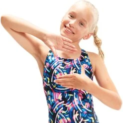 Speedo Digital Allover Leaderback Meisjes Badpak - True Navy/black/blue Flame Blue/rose Violet/bright Yellow -Speedo speedo digital allover leaderback girls bathing suit true navy black blue flame blue rose violet bright yellow 8 1423785