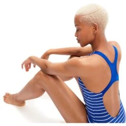 Speedo ECO Endurance+ Printed Medalist Badpak - Chroma Blue/white (fed Red Branding) -Speedo speedo eco endurance plus printed medalist bathing suit chroma blue white fed red branding 11 1424072