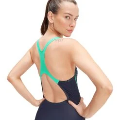 Speedo Medley Logo 1 Piece Badpak - True Navy/Green Glow 15 Speedo Medley Logo 1 Piece Badpak - True Navy/Green Glow -Speedo speedo medley logo 1 piece bathing suit true navy green glow 2 1516004