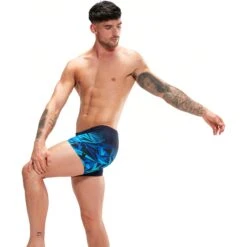 Speedo Hyper Boom V-Cut Heren Zwemshort - Navy/Blauw -Speedo speedo mens hyper boom v cut aquashort true navy blue flame pool 9 1516665